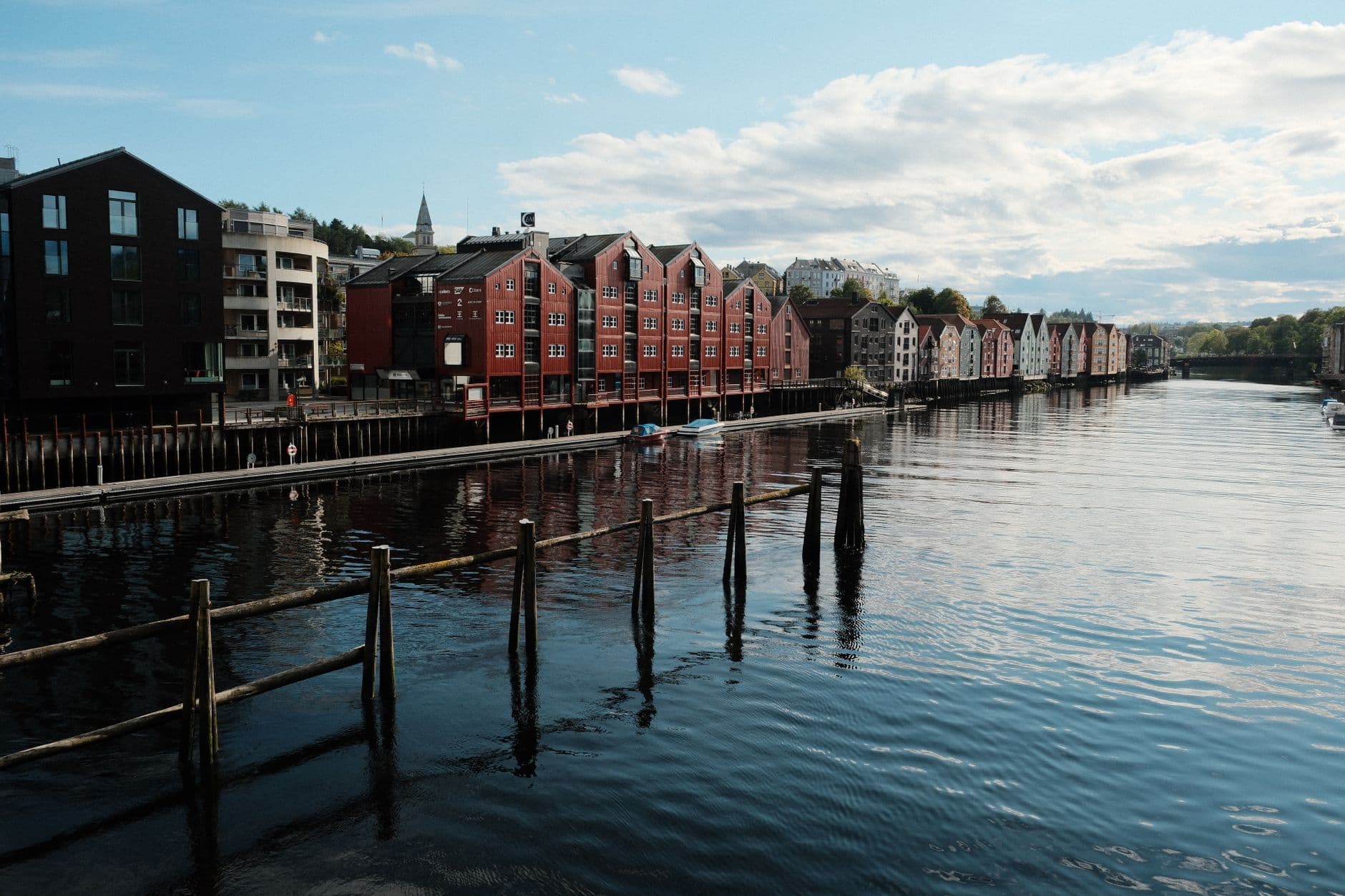 Bryggerekka langs Nidelva i Trondheim